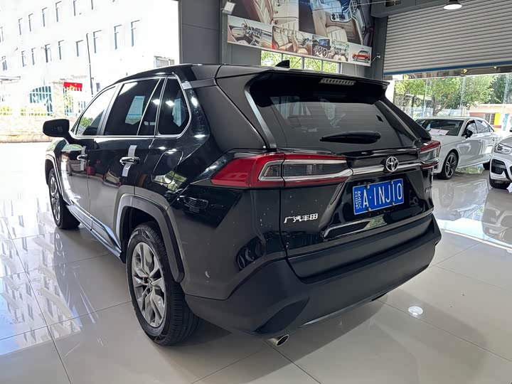 Toyota Wildlander, 2023 — фото 7 из 9