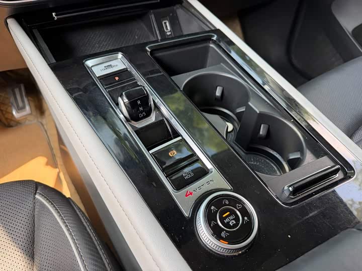 Volkswagen Teramont X, 2022 — фото 9 из 9