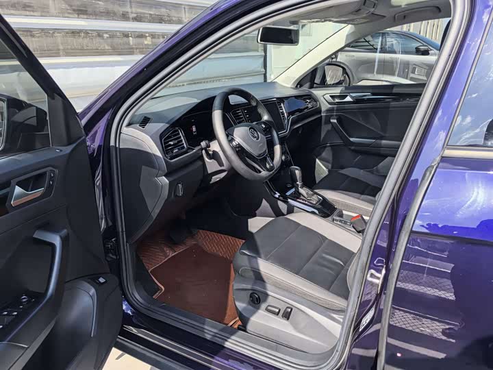 Volkswagen T-Roc, 2021 — фото 4 из 9