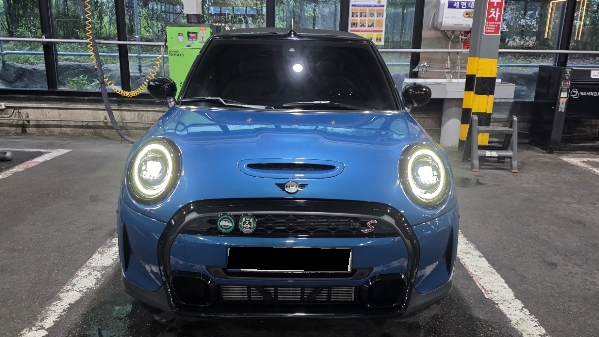 Mini Cooper Convertible, 2022 — купить в Москве под ключ