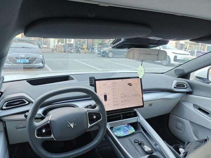 BAIC Arcfox Alpha S5, 2025 — фото 7 из 10