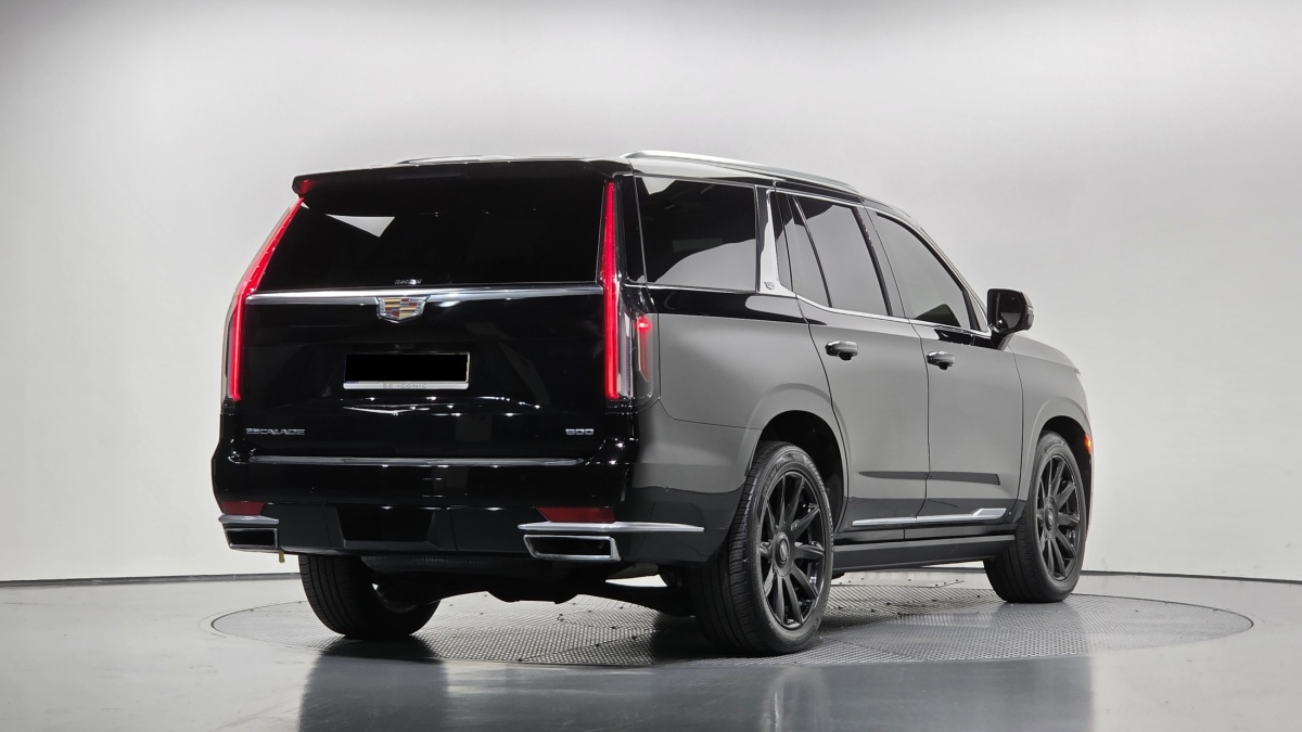 Cadillac Escalade, 2022 — фото 2 из 12