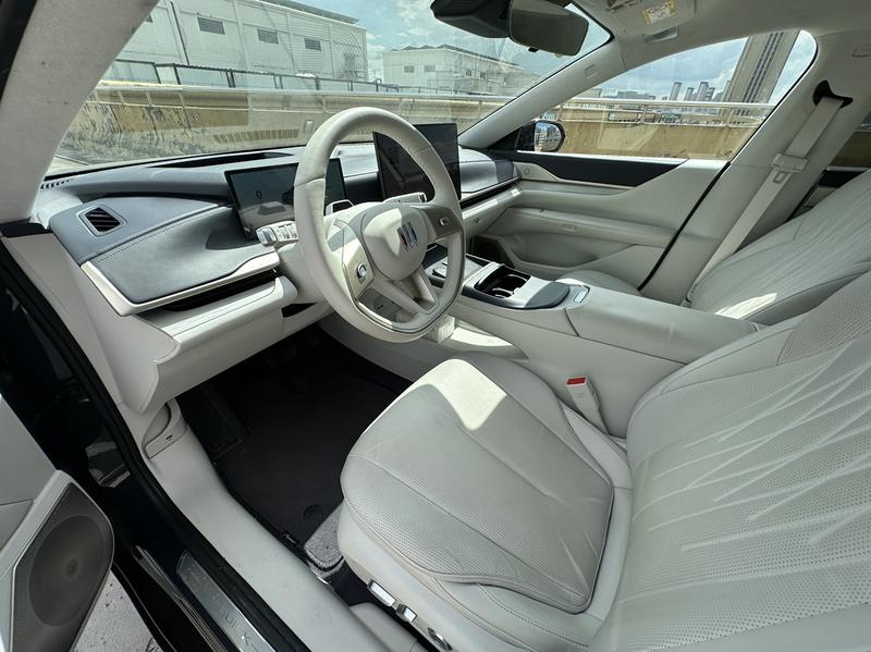 Buick Electra L7, 2025 — фото 8 из 10