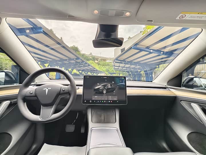 Tesla Model Y, 2022 — фото 7 из 9