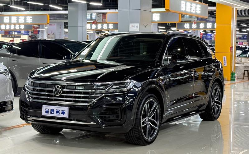 Volkswagen Touareg, 2022 — купить в Владимире под ключ