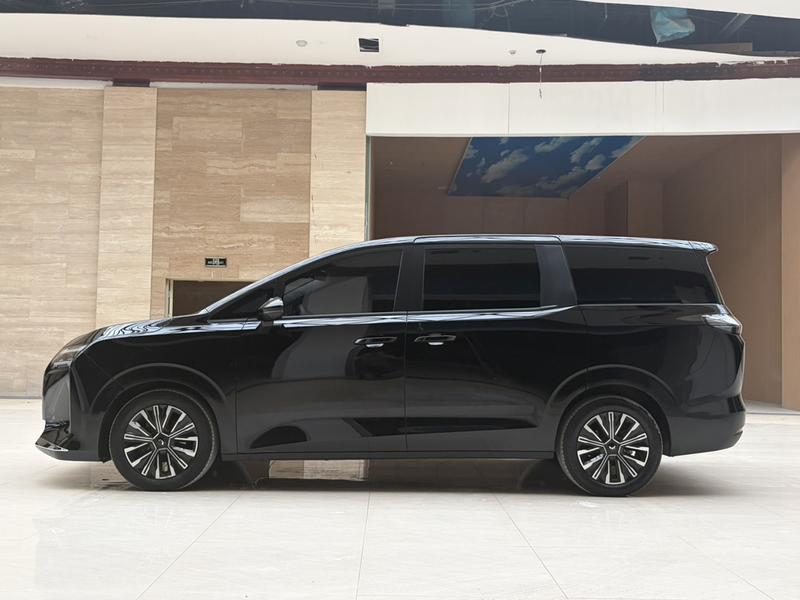 Wuling Starlight 730, 2025 — фото 4 из 12