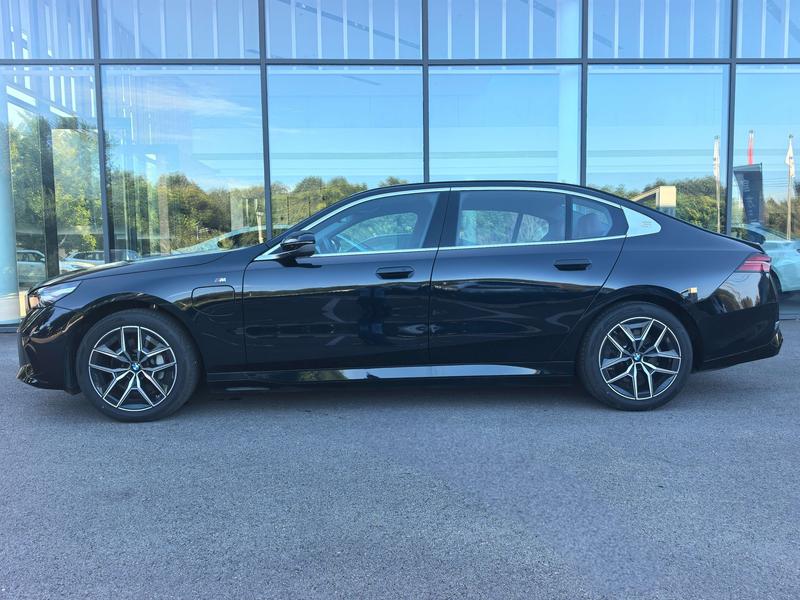 BMW i5, 2025 — фото 3 из 12