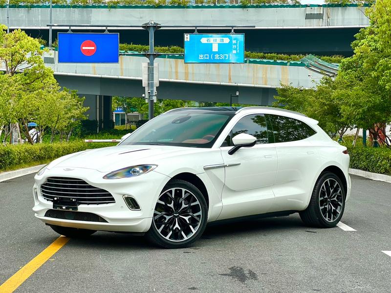 Aston Martin DBX, 2022 — купить в Туле под ключ