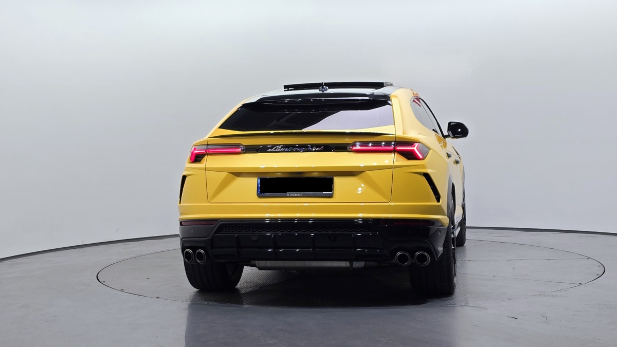 Lamborghini Urus, 2022 — фото 4 из 12