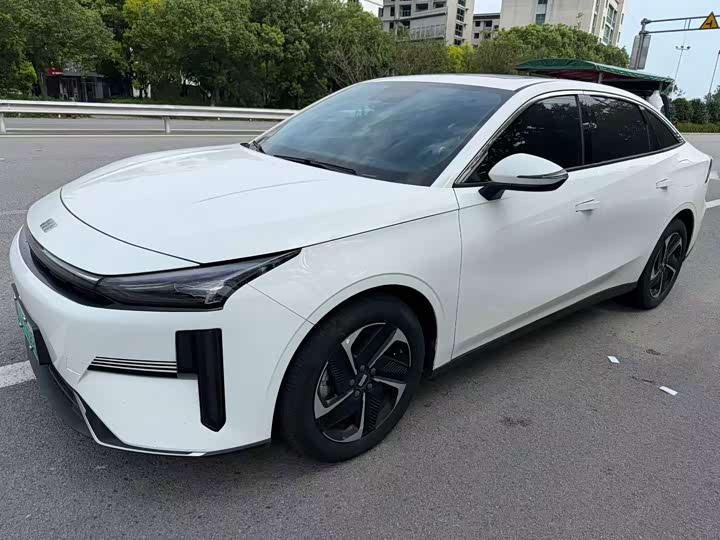 Geely Galaxy L6, 2024 — купить в Нижнем Новгороде под ключ