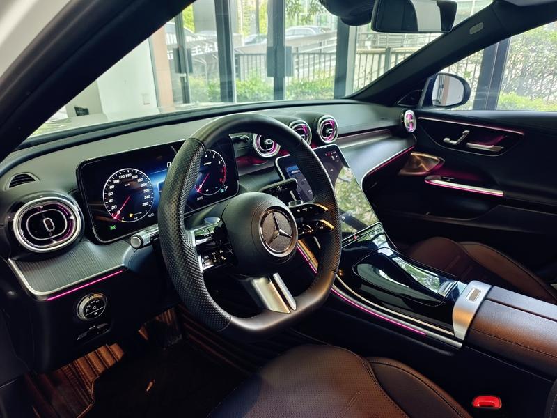 Mercedes-Benz C-Class, 2023 — фото 8 из 10