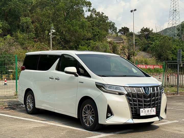 Toyota Alphard, 2022 — фото 3 из 9