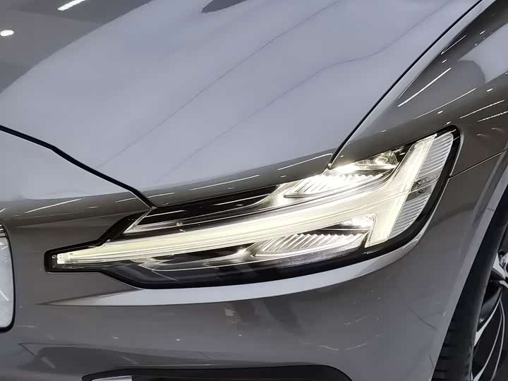 Volvo S60, 2021 — фото 8 из 9