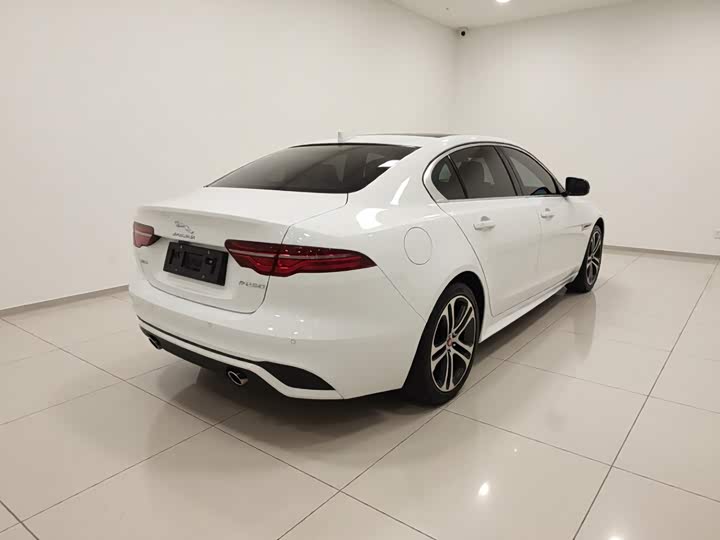 Jaguar XE L, 2022 — фото 7 из 9