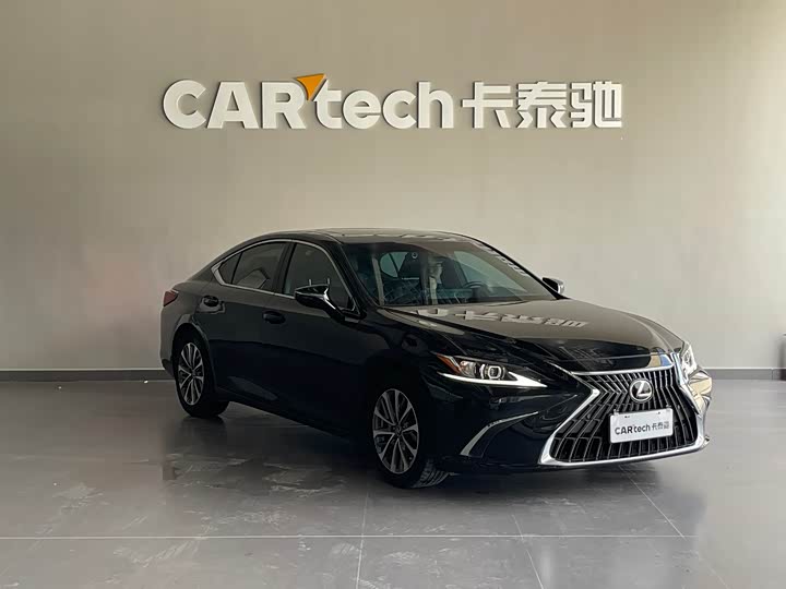 Lexus ES, 2023 — фото 3 из 9