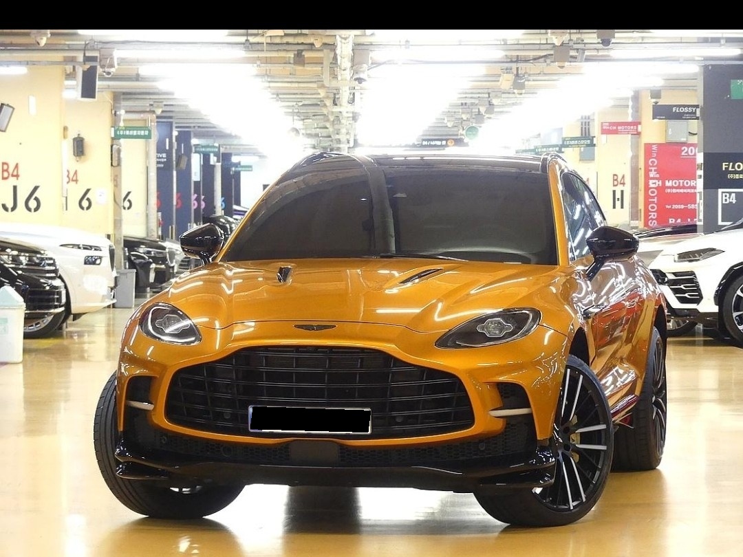 Aston Martin DBX, 2023 — купить в Санкт-Петербурге под ключ