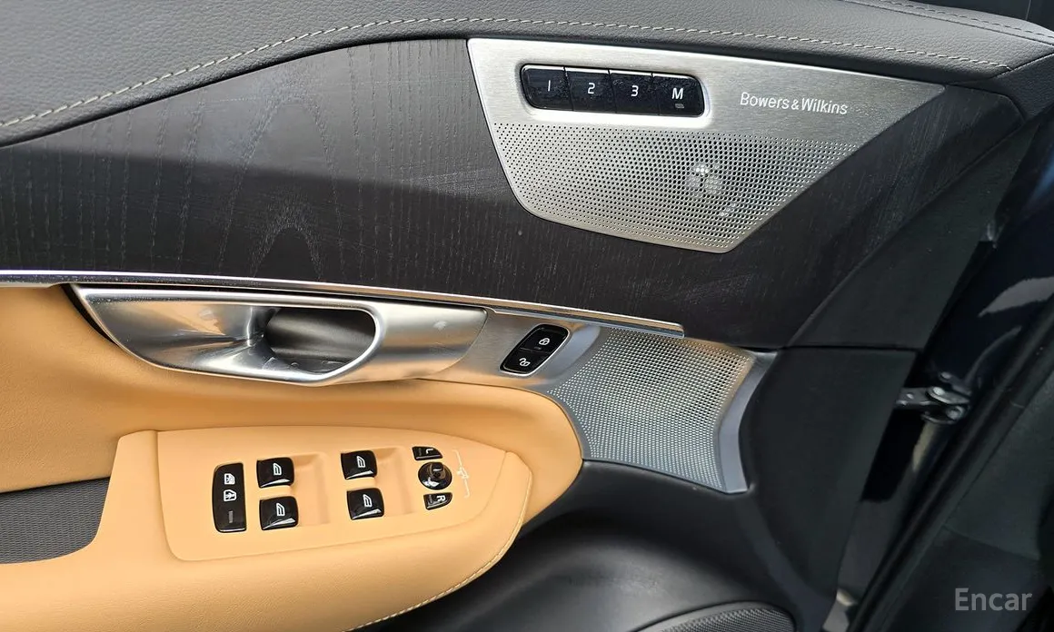 Volvo XC90, 2024 — фото 7 из 12