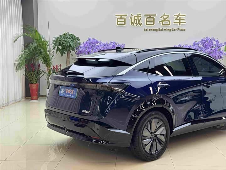 Nissan Ariya EV, 2022 — фото 6 из 9