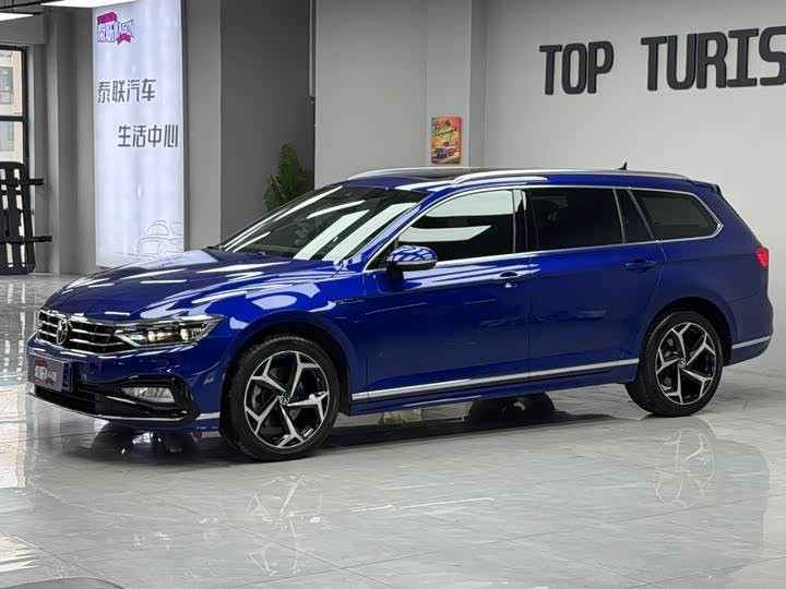 Volkswagen Passat Variant, 2023 — фото 4 из 9