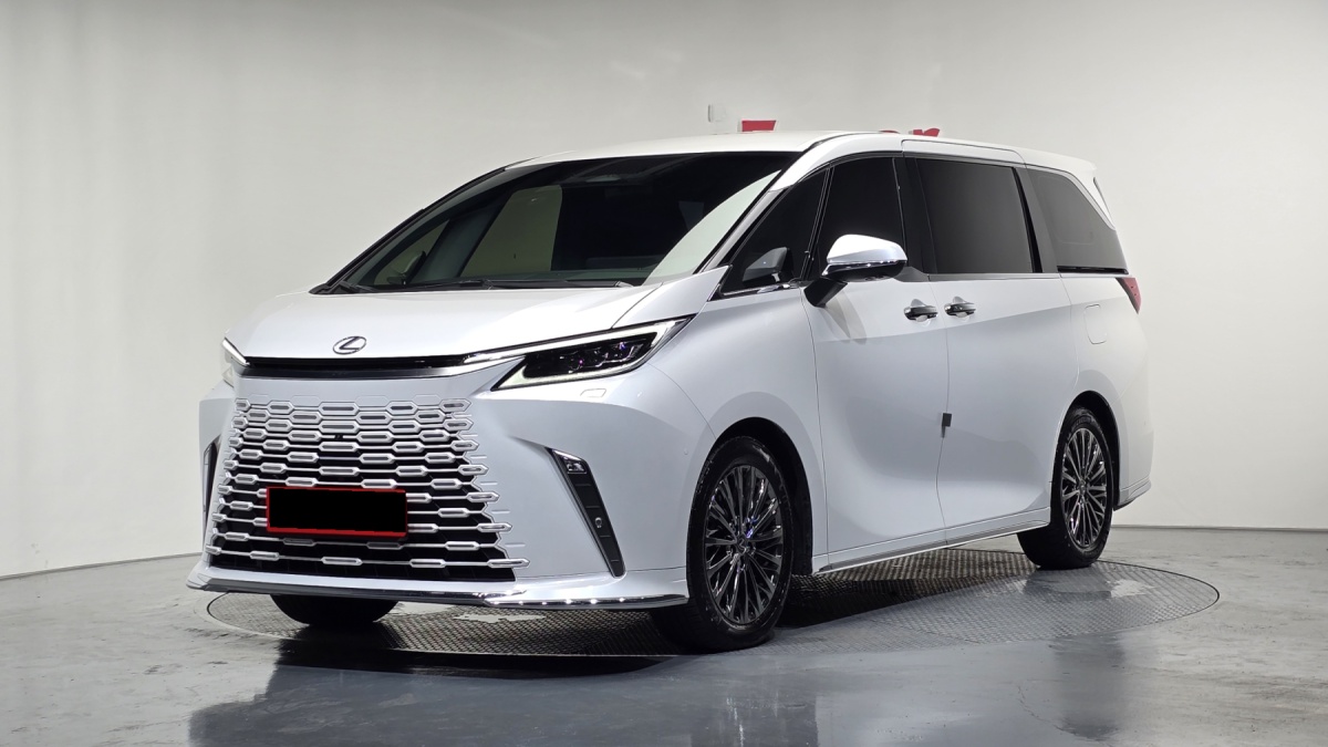 Lexus LM, 2024 — купить в Санкт-Петербурге под ключ