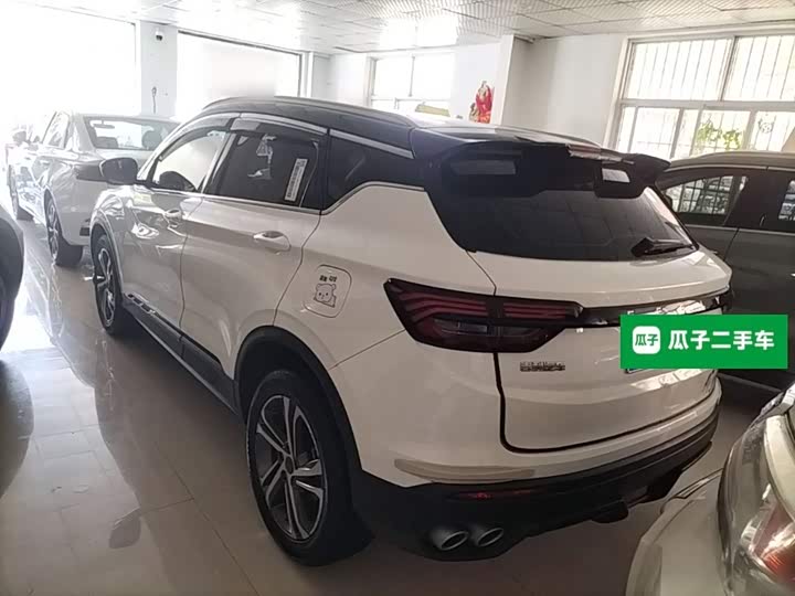 Geely Coolray, 2022 — фото 5 из 9