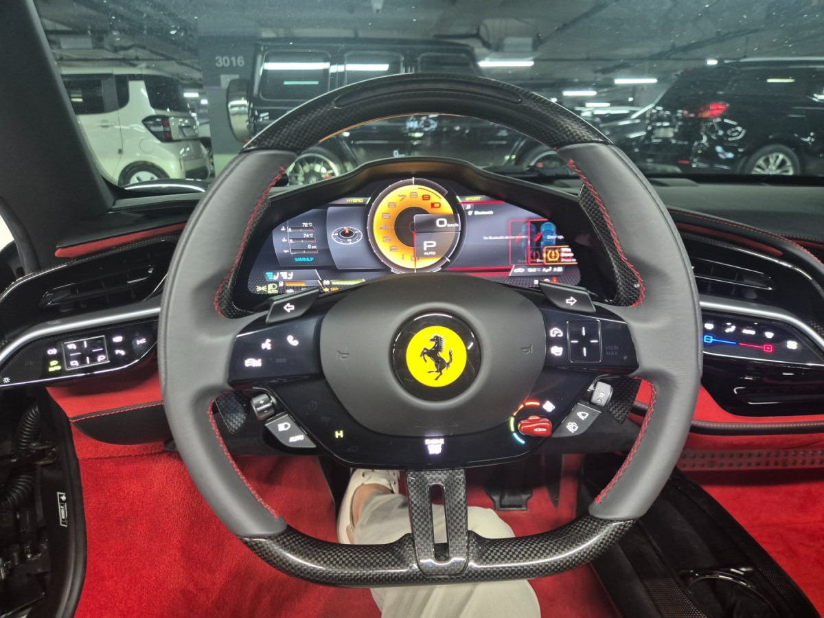 Ferrari SF90, 2023 — фото 11 из 12