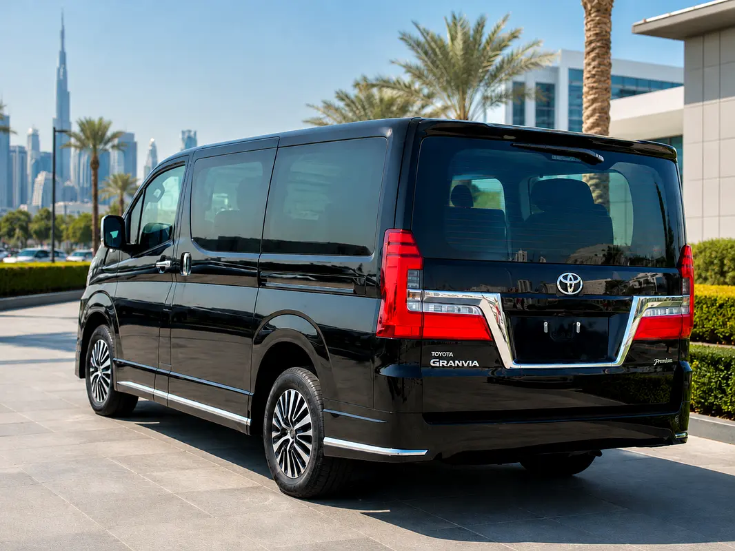 Toyota Granvia, 2026 — фото 9 из 10