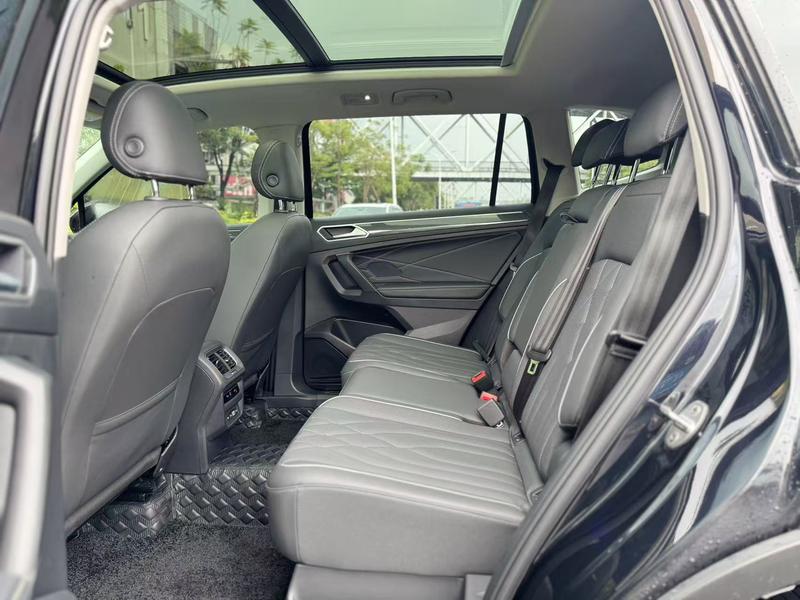 Volkswagen Tiguan L Pro, 2022 — фото 9 из 10