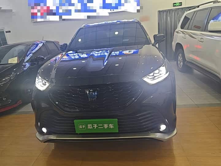 Toyota Crown Kluger, 2024 — фото 3 из 9