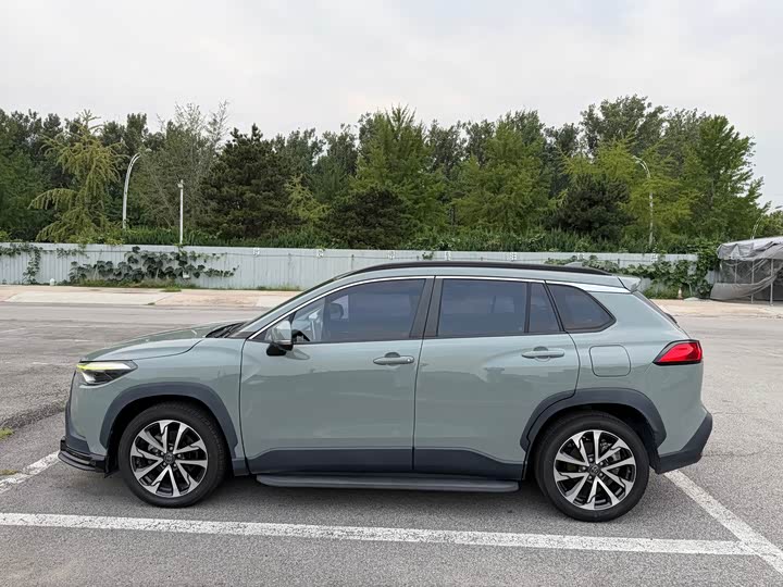Toyota Corolla Cross, 2021 — фото 6 из 9