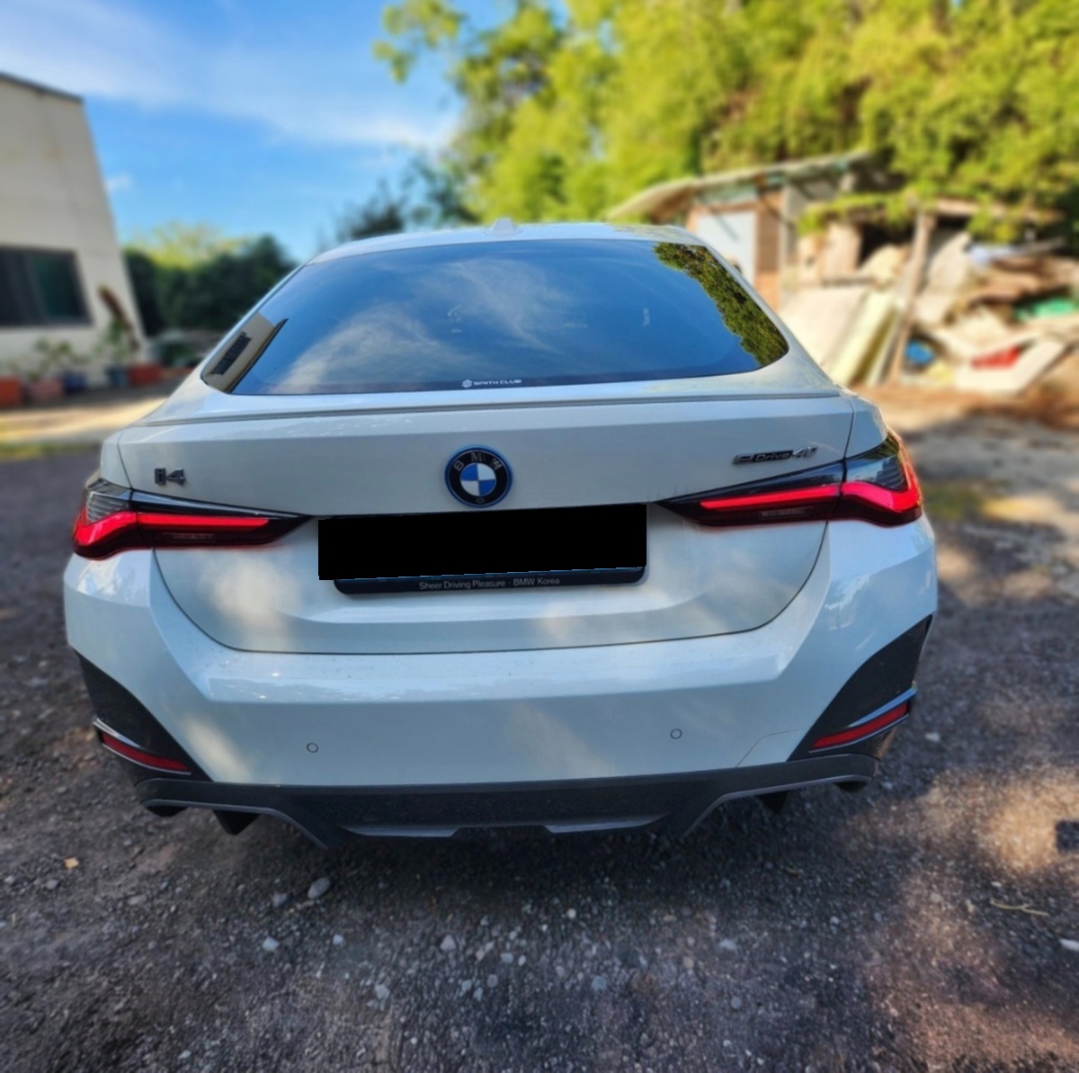 BMW i4, 2022 — фото 4 из 10