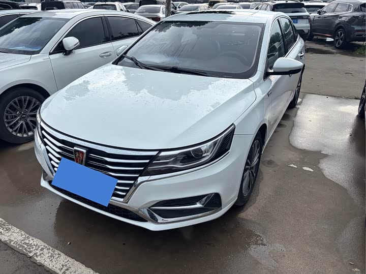Roewe i6, 2023 — купить в Казани под ключ