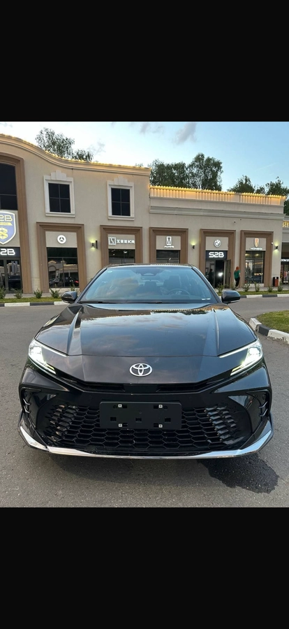 Toyota Camry, 2026
