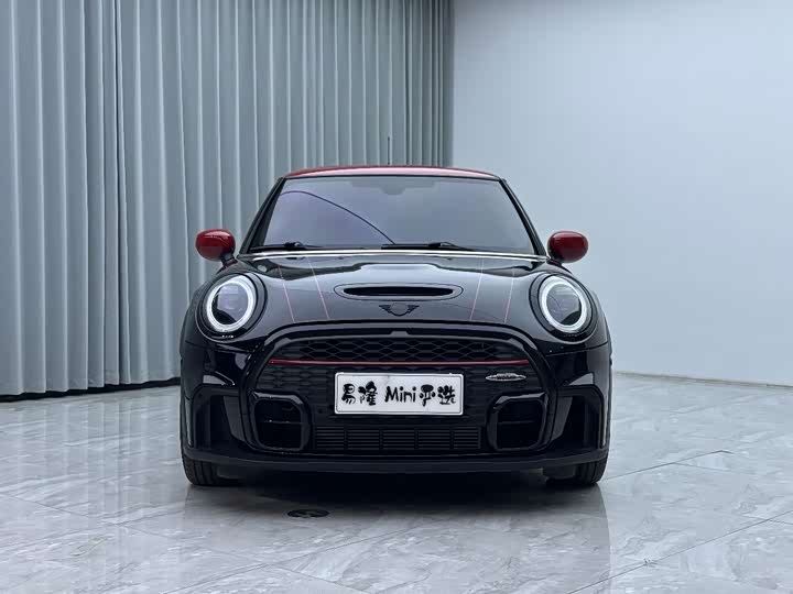 Mini Mini JCW, 2022 — фото 2 из 9
