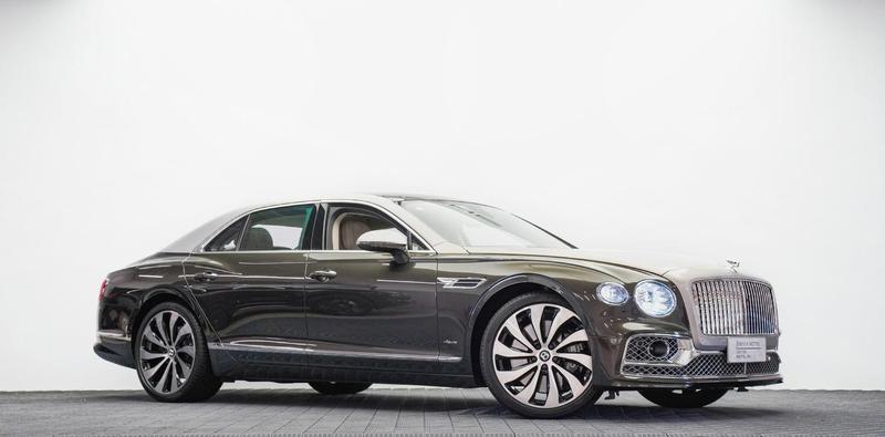 Bentley Flying Spur, 2024 — фото 3 из 12