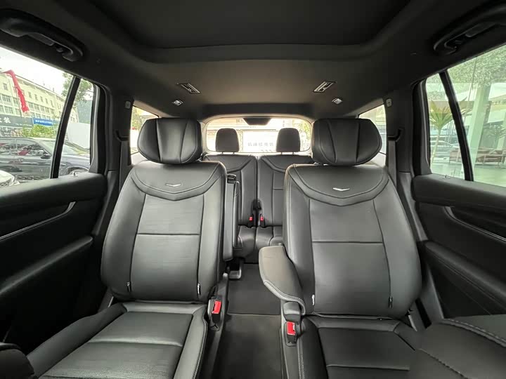 Cadillac XT6, 2025 — фото 7 из 9