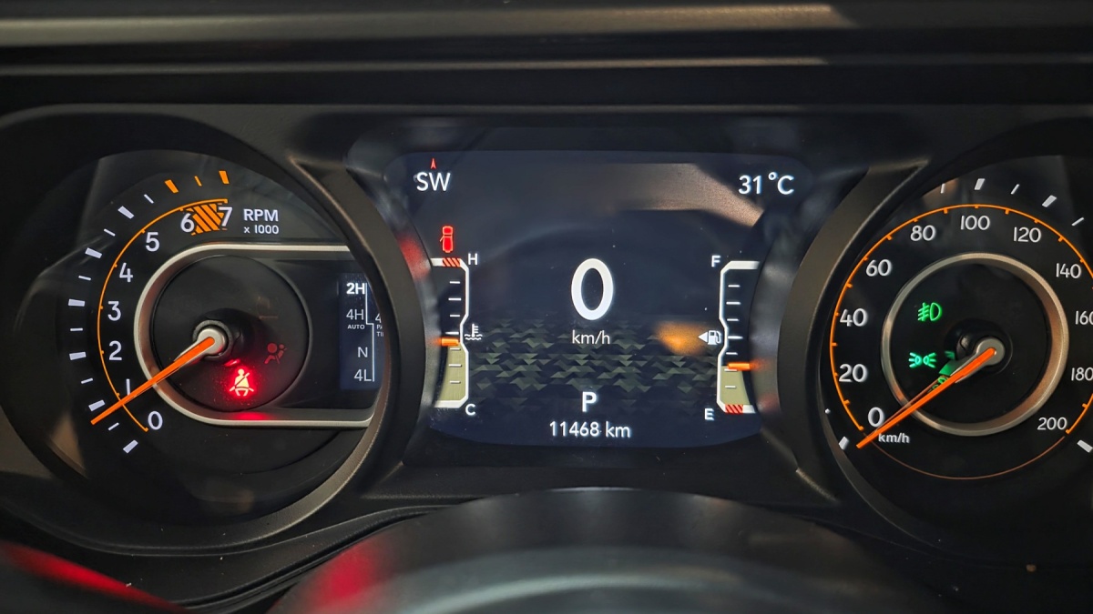 Jeep Wrangler, 2025 — фото 10 из 12