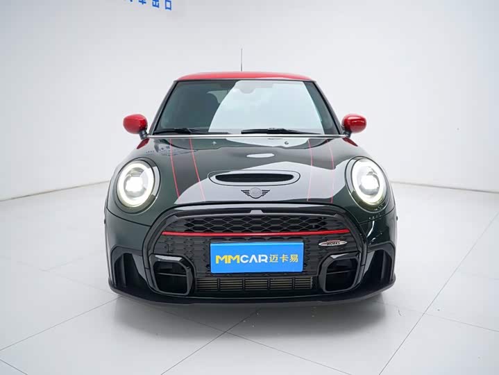 Mini Mini JCW, 2022 — фото 2 из 9