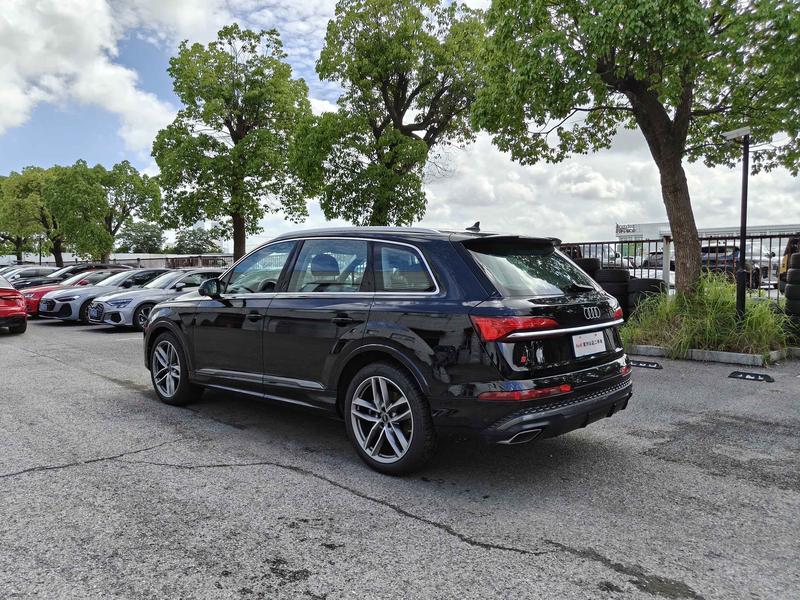 Audi Q7, 2025 — фото 4 из 12