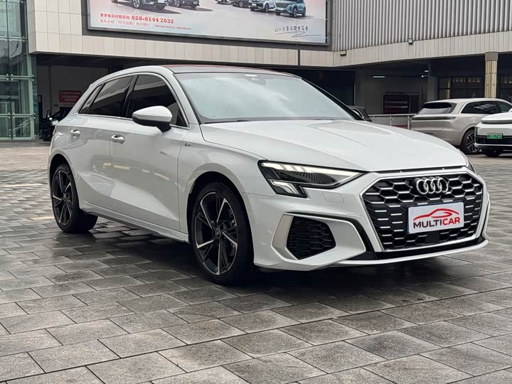 Audi A3, 2022 — фото 3 из 9