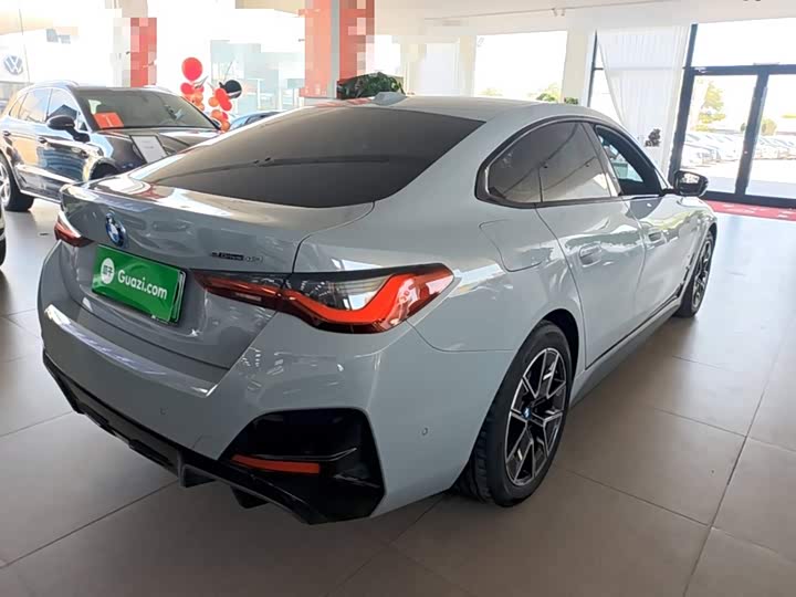 BMW i4, 2025 — фото 7 из 9
