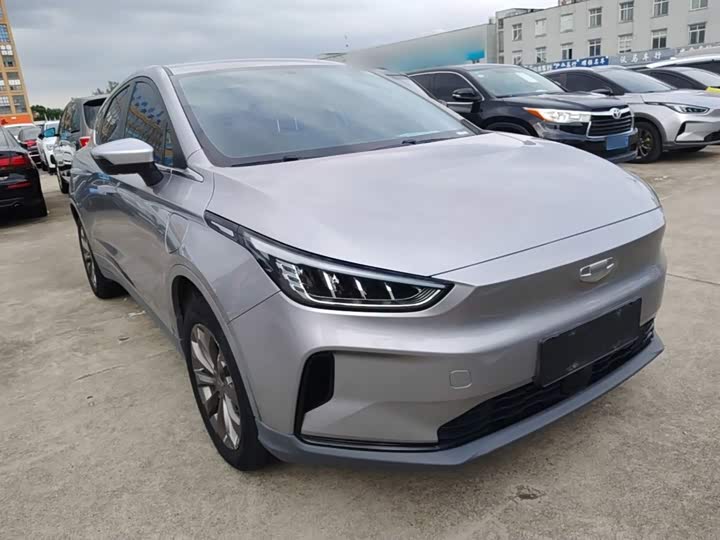 Geely Geometry C, 2022 — фото 4 из 9