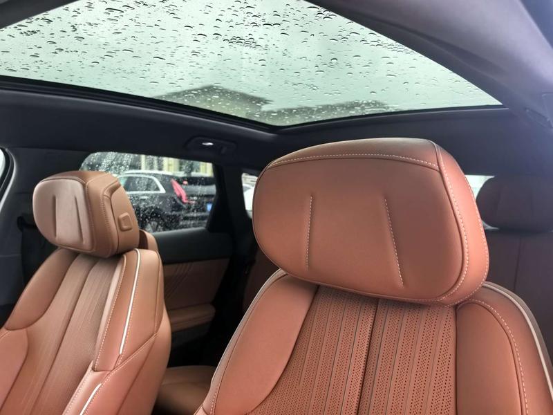 Cadillac Optiq, 2024 — фото 9 из 10