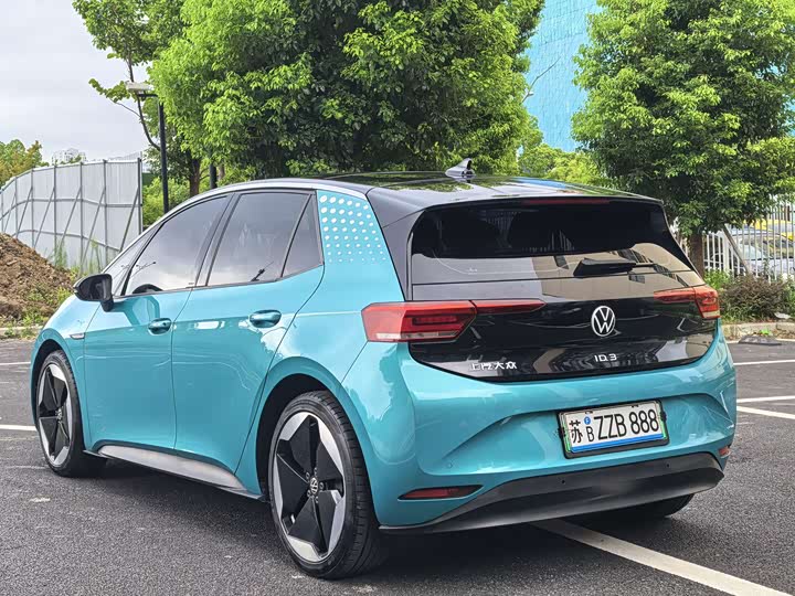Volkswagen ID.3, 2022 — фото 6 из 9