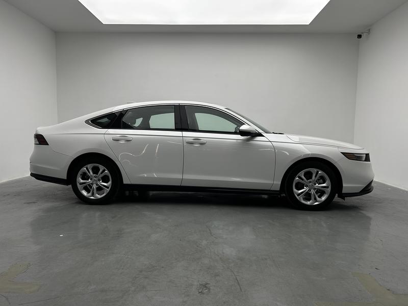 Honda Accord, 2023 — фото 8 из 12