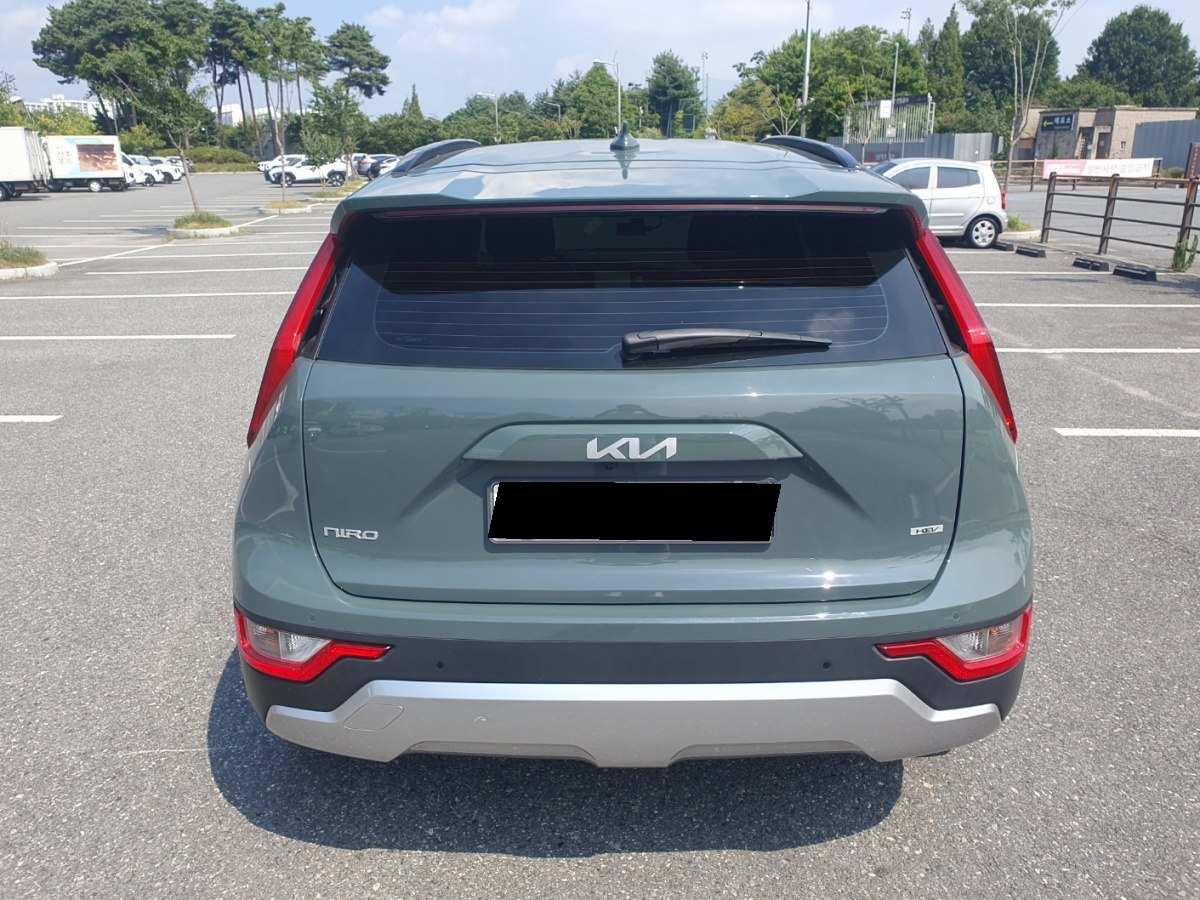 Kia Niro, 2022 — фото 6 из 12