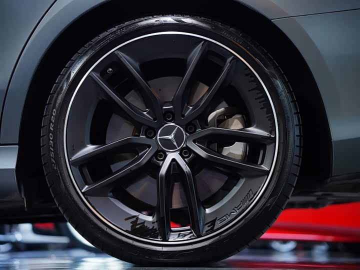 Mercedes-Benz E-Class AMG, 2023 — фото 3 из 9