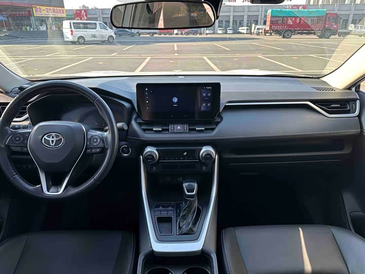 Toyota Wildlander, 2023 — фото 6 из 9