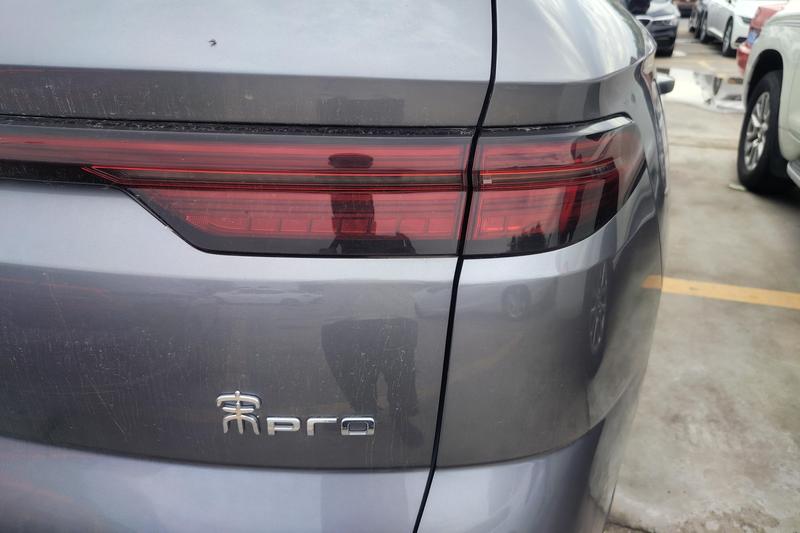 BYD Song Pro Hybrid, 2024 — фото 5 из 12