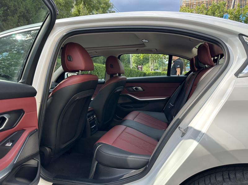 BMW i3, 2022 — фото 12 из 12